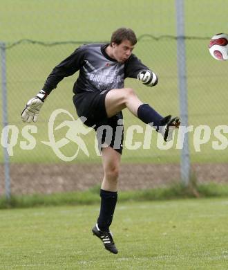 Fussball. Unterliga Ost. Koettmannsdorf gegen Ludmannsdorf. Koller Martin (Ludmannsdorf). Koettmannsdorf, 19.4.2009. 
Foto: Kuess

---
pressefotos, pressefotografie, kuess, qs, qspictures, sport, bild, bilder, bilddatenbank