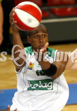 Basketball Bundesliga. Woerthersee Piraten gegen UBSC Graz. Timothy Burnette  (Piraten).  Klagenfurt, 19.4.2009
Foto: Kuess

---
pressefotos, pressefotografie, kuess, qs, qspictures, sport, bild, bilder, bilddatenbank