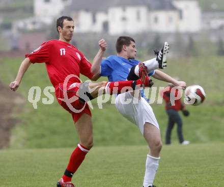 Fussball. Unterliga Ost. Koettmannsdorf gegen Ludmannsdorf. Krall Mario (Koettmannsdorf), Modritsch Wolfgang (Ludmannsdorf). Koettmannsdorf, 19.4.2009. 
Foto: Kuess

---
pressefotos, pressefotografie, kuess, qs, qspictures, sport, bild, bilder, bilddatenbank