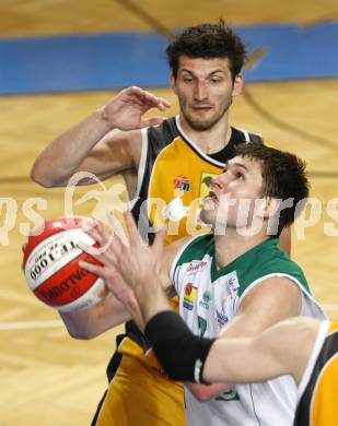 Basketball Bundesliga. Woerthersee Piraten gegen UBSC Graz. Bernhard Weber (Piraten).  Klagenfurt, 19.4.2009
Foto: Kuess

---
pressefotos, pressefotografie, kuess, qs, qspictures, sport, bild, bilder, bilddatenbank