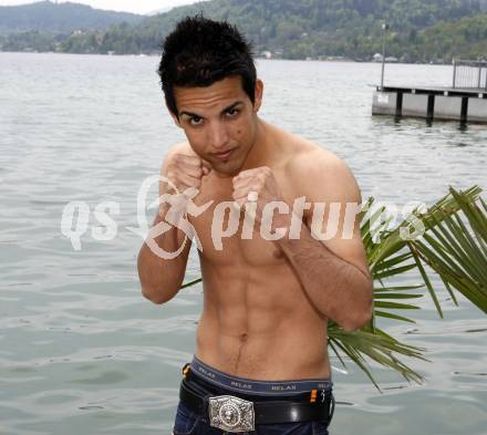 Boxen. Ali Sayed. Klagenfurt, am 21.4.2009.
Foto: Kuess
---
pressefotos, pressefotografie, kuess, qs, qspictures, sport, bild, bilder, bilddatenbank