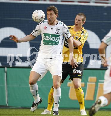 Fussball. Tipp3-Bundesliga. SK Austria Kelag Kaernten gegen SCR Altach. Schumacher, (Austria Kaernten), Dennis Mimm (Altach). Klagenfurt, 25.4.2009. 
Foto: Kuess

---
pressefotos, pressefotografie, kuess, qs, qspictures, sport, bild, bilder, bilddatenbank