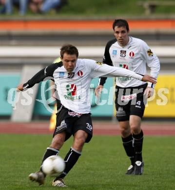 Fussball Regionalliga, WAC/St. Andrae gegen Voitsberg. Kirisits Michael, Kaintz Bernd (WAC). Wolfsberg, 30.4.2009. 
Foto: Kuess

---
pressefotos, pressefotografie, kuess, qs, qspictures, sport, bild, bilder, bilddatenbank