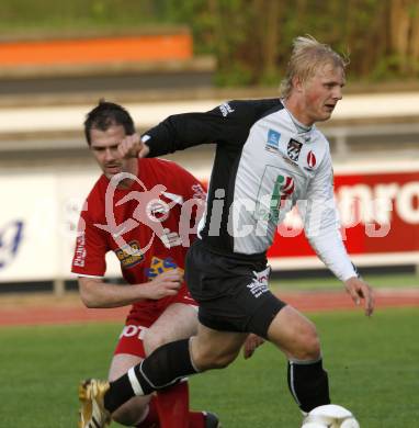 Fussball Regionalliga, WAC/St. Andrae gegen Voitsberg. Witteveen David (WAC), Eccher Walther  (Voitsberg). Wolfsberg, 30.4.2009. 
Foto: Kuess

---
pressefotos, pressefotografie, kuess, qs, qspictures, sport, bild, bilder, bilddatenbank