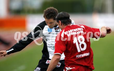 Fussball Regionalliga, WAC/St. Andrae gegen Voitsberg. Kirisits Michael (WAC), Hoeller Hannes (Voitsberg). Wolfsberg, 30.4.2009. 
Foto: Kuess

---
pressefotos, pressefotografie, kuess, qs, qspictures, sport, bild, bilder, bilddatenbank