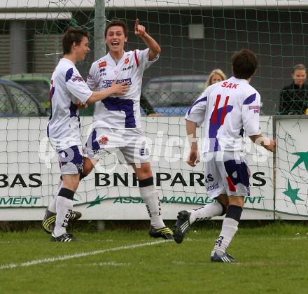 Fussball Regionalliga. SAK gegen St. Florian. Torjubel SAK. Klagenfurt, 2.5.2009. 
Foto: Kuess

---
pressefotos, pressefotografie, kuess, qs, qspictures, sport, bild, bilder, bilddatenbank