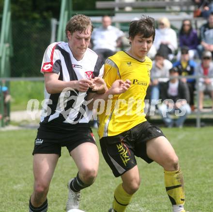 Fussball 1. Klasse B. SV Falle Maria Gail gegen ESV Admira Villach.  (Maria Gail), Daniel Aichholzer (Admira Villach). Maria Gail, am 3.5.2009.
Foto: Kuess
---
pressefotos, pressefotografie, kuess, qs, qspictures, sport, bild, bilder, bilddatenbank