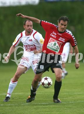 Fussball. Regionalliga. SV Feldkirchen gegen GAK. Robert Micheu (Feldkirchen), Hannes Toth (GAK). Feldkirchen, 8.5.2009. 
Foto: Kuess 

---
pressefotos, pressefotografie, kuess, qs, qspictures, sport, bild, bilder, bilddatenbank