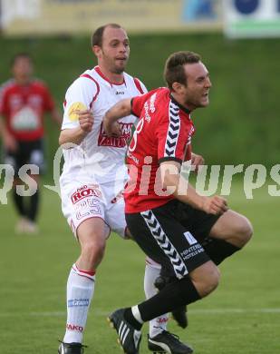 Fussball. Regionalliga. SV Feldkirchen gegen GAK. Florian Oberrisser (Feldkirchen), Hannes Toth (GAK). Feldkirchen, 8.5.2009. 
Foto: Kuess 

---
pressefotos, pressefotografie, kuess, qs, qspictures, sport, bild, bilder, bilddatenbank