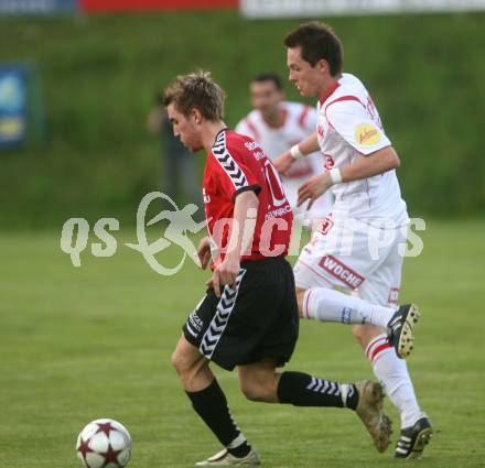 Fussball. Regionalliga. SV Feldkirchen gegen GAK. Mathias Regal (Feldkirchen), Andreas Bernhart (GAK). Feldkirchen, 8.5.2009. 
Foto: Kuess 

---
pressefotos, pressefotografie, kuess, qs, qspictures, sport, bild, bilder, bilddatenbank