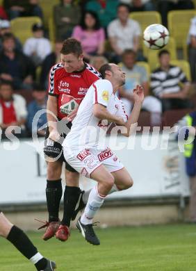 Fussball. Regionalliga. SV Feldkirchen gegen GAK. Manuel Josef Vaschauner (Feldkirchen), Hannes Toth (GAK). Feldkirchen, 8.5.2009. 
Foto: Kuess 

---
pressefotos, pressefotografie, kuess, qs, qspictures, sport, bild, bilder, bilddatenbank