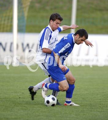 Fussball. Regionalliga. FC St. Veit gegen FC Blau-Weiß Linz. David Graefischer (St. Veit), Dario Jelcic (Linz). St. Veit, 8.5.2009. 
Foto: Kuess 

---
pressefotos, pressefotografie, kuess, qs, qspictures, sport, bild, bilder, bilddatenbank