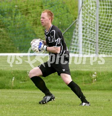 Fussball. Kaerntner Liga. SK Austria Kelag Kärnten 1b gegen VSV. Koenigshofer Lukas (Austria Kaernten). Poggersdorf, 9.5.2009. 
Foto: Kuess

---
pressefotos, pressefotografie, kuess, qs, qspictures, sport, bild, bilder, bilddatenbank