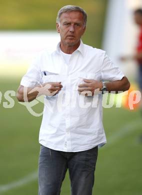 Fussball. Regionalliga. FC St. Veit gegen FC Blau-Weiß Linz. Trainer Adam Kensy (Linz). St. Veit, 8.5.2009. 
Foto: Kuess 

---
pressefotos, pressefotografie, kuess, qs, qspictures, sport, bild, bilder, bilddatenbank