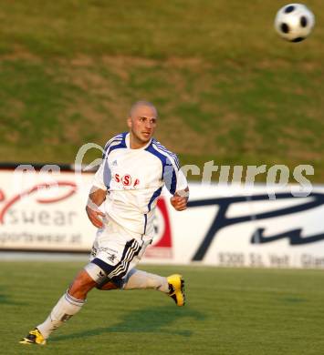 Fussball. Regionalliga. FC St. Veit gegen FC Blau-Weiß Linz. Stephan Mathias Stueckler (St. Veit). St. Veit, 8.5.2009. 
Foto: Kuess 

---
pressefotos, pressefotografie, kuess, qs, qspictures, sport, bild, bilder, bilddatenbank