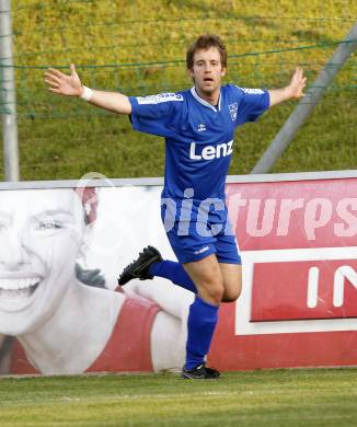 Fussball. Regionalliga. FC St. Veit gegen FC Blau-Weiß Linz. Torjubel Christian Felkel (Linz). St. Veit, 8.5.2009. 
Foto: Kuess 

---
pressefotos, pressefotografie, kuess, qs, qspictures, sport, bild, bilder, bilddatenbank