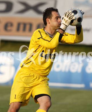 Fussball. Regionalliga. FC St. Veit gegen FC Blau-Weiß Linz. David Wimleitner (Linz). St. Veit, 8.5.2009. 
Foto: Kuess 

---
pressefotos, pressefotografie, kuess, qs, qspictures, sport, bild, bilder, bilddatenbank