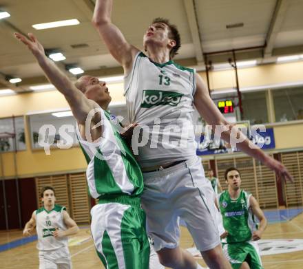 Basketball Kaerntner Liga. Finale. Woerthersee Piraten gegen KOS. Rasid Mahalbasic (Piraten), Davor Sattler (KOS). Klagenfurt, am 10.5.2009.
Foto: Kuess
---
pressefotos, pressefotografie, kuess, qs, qspictures, sport, bild, bilder, bilddatenbank