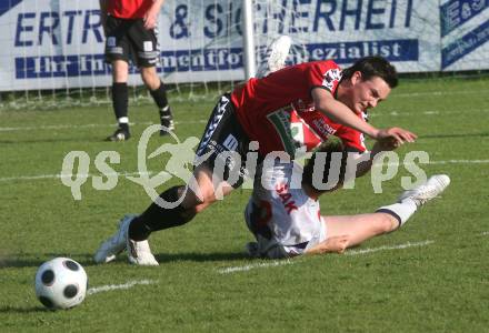 Fussball Regionalliga. SAK gegen SV Feldkirchen. Grega Triplat (SAK), Marco Mueller (Feldkirchen). Klagenfurt, am 16.5.2009.
Foto: Kuess
---
pressefotos, pressefotografie, kuess, qs, qspictures, sport, bild, bilder, bilddatenbank