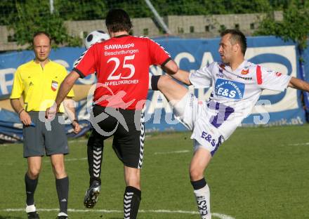 Fussball Regionalliga. SAK gegen SV Feldkirchen. Goran Jolic  (SAK), Robert Micheu (Feldkirchen). Klagenfurt, am 16.5.2009.
Foto: Kuess
---
pressefotos, pressefotografie, kuess, qs, qspictures, sport, bild, bilder, bilddatenbank