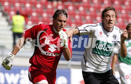 Fussball. Tipp3-Bundesliga. SK Austria Kelag Kaernten gegen SV Josko Ried. Schumacher, (Austria Kaernten), Thomas Gebauer (Ried).  Klagenfurt, 21.5.2009. 
Foto: Kuess

---
pressefotos, pressefotografie, kuess, qs, qspictures, sport, bild, bilder, bilddatenbank