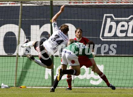 Fussball. Tipp3-Bundesliga. SK Austria Kelag Kaernten gegen SV Josko Ried. Schumacher, (Austria Kaernten), Thomas Gebauer, Thomas Burgstaller (Ried).  Klagenfurt, 21.5.2009. 
Foto: Kuess

---
pressefotos, pressefotografie, kuess, qs, qspictures, sport, bild, bilder, bilddatenbank