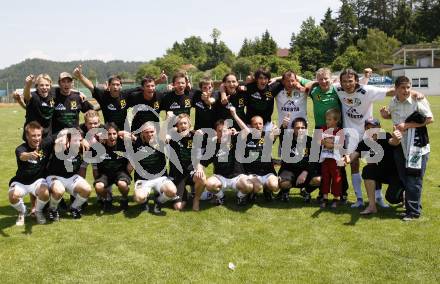 Fussball. Kaerntner Liga. SV ASKÖ Sittersdorf gegen SC St. Stefan/Lav., Jubel Meister St. Stefan/Lav.. Sittersdorf, 21.5.2009. 
Foto: Kuess

---
pressefotos, pressefotografie, kuess, qs, qspictures, sport, bild, bilder, bilddatenbank