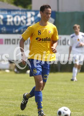 Fussball. Kaerntner Liga. SV ASKÖ Sittersdorf gegen SC St. Stefan/Lav., Admir Hadzisulejmanovic ( Sittersdorf). Sittersdorf, 21.5.2009. 
Foto: Kuess

---
pressefotos, pressefotografie, kuess, qs, qspictures, sport, bild, bilder, bilddatenbank