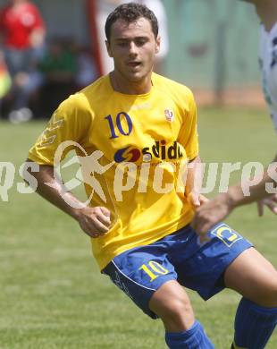 Fussball. Kaerntner Liga. SV ASKÖ Sittersdorf gegen SC St. Stefan/Lav., Marko Petricevic (Sittersdorf). Sittersdorf, 21.5.2009. 
Foto: Kuess

---
pressefotos, pressefotografie, kuess, qs, qspictures, sport, bild, bilder, bilddatenbank