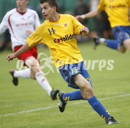 Fussball Kaerntner Liga. SV ASKOE Sittersdorf gegen FC WR Nussdorf/Debant. Samir Nuhanovic (Sittersdorf). Sittersdorf, am 30.5.2009.
Foto: Kuess
---
pressefotos, pressefotografie, kuess, qs, qspictures, sport, bild, bilder, bilddatenbank