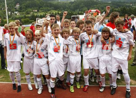 Fussball. Schuelerliga Finale. Spiel um Platz 1.  BG Lerchenfeld gegen SHS Spittal/Drau. Jubel (SHS Spittal). Wolfsberg, am 4.6.2009.
Foto: Kuess
---
pressefotos, pressefotografie, kuess, qs, qspictures, sport, bild, bilder, bilddatenbank