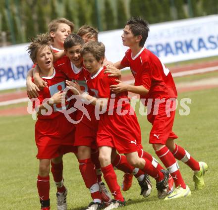 Fussball. Schuelerliga Finale. Spiel um Platz 1.  BG Lerchenfeld gegen SHS Spittal/Drau. Wolfsberg, am 4.6.2009.
Foto: Kuess
---
pressefotos, pressefotografie, kuess, qs, qspictures, sport, bild, bilder, bilddatenbank