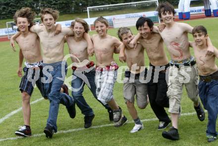 Fussball. Schuelerliga Finale. Spiel um Platz 1.  BG Lerchenfeld gegen SHS Spittal/Drau. Fans. Wolfsberg, am 4.6.2009.
Foto: Kuess
---
pressefotos, pressefotografie, kuess, qs, qspictures, sport, bild, bilder, bilddatenbank