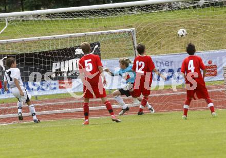 Fussball. Schuelerliga Finale. Spiel um Platz 1.  BG Lerchenfeld gegen SHS Spittal/Drau. Wolfsberg, am 4.6.2009.
Foto: Kuess
---
pressefotos, pressefotografie, kuess, qs, qspictures, sport, bild, bilder, bilddatenbank