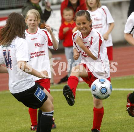 Fussball. Girlies Cup Finale. Feldkirchen, 6.6.2009. Foto: Kuess
---
pressefotos, pressefotografie, kuess, qs, qspictures, sport, bild, bilder, bilddatenbank