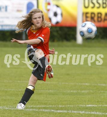 Fussball. Girlies Cup Finale. Feldkirchen, 6.6.2009. Foto: Kuess
---
pressefotos, pressefotografie, kuess, qs, qspictures, sport, bild, bilder, bilddatenbank