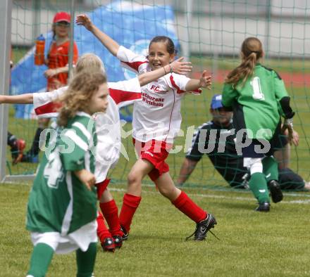 Fussball. Girlies Cup Finale. Feldkirchen, 6.6.2009. Foto: Kuess
---
pressefotos, pressefotografie, kuess, qs, qspictures, sport, bild, bilder, bilddatenbank