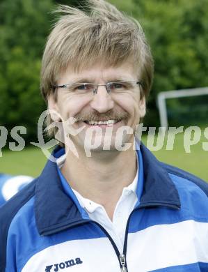 Fussball 1. KLasse D. Mannschaftsfoto Eberndorfer AC. Trainer Michael Miha Kreutz. St. Margarethen/Ros., am 6.6.2009.
Foto: Kuess
---
pressefotos, pressefotografie, kuess, qs, qspictures, sport, bild, bilder, bilddatenbank