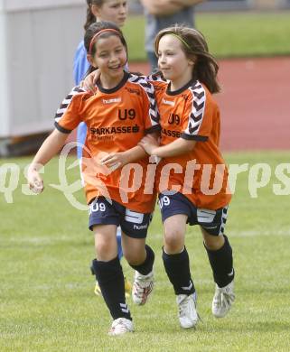 Fussball. Girlies Cup Finale. Feldkirchen, 6.6.2009. Foto: Kuess
---
pressefotos, pressefotografie, kuess, qs, qspictures, sport, bild, bilder, bilddatenbank
