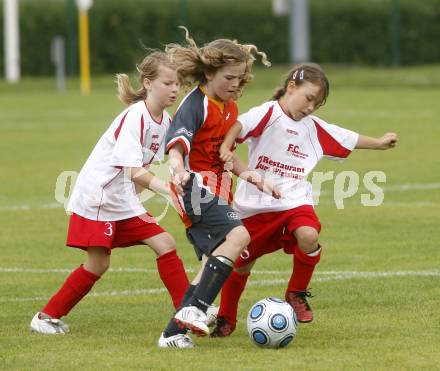Fussball. Girlies Cup Finale. Feldkirchen, 6.6.2009. Foto: Kuess
---
pressefotos, pressefotografie, kuess, qs, qspictures, sport, bild, bilder, bilddatenbank