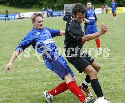 Fussball 1. KLasse D. Mannschaftsfoto Eberndorfer AC. Martin Valentin Wedenig (St. Margarethen), Stefan Golautschnig (Eberndorf). St. Margarethen/Ros., am 6.6.2009.
Foto: Kuess
---
pressefotos, pressefotografie, kuess, qs, qspictures, sport, bild, bilder, bilddatenbank