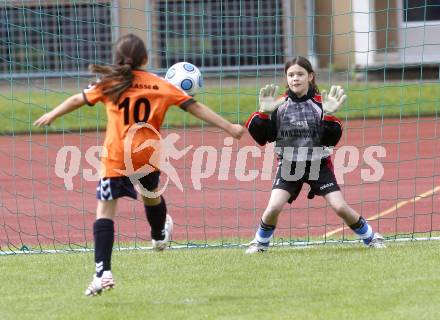 Fussball. Girlies Cup Finale. Feldkirchen, 6.6.2009. Foto: Kuess
---
pressefotos, pressefotografie, kuess, qs, qspictures, sport, bild, bilder, bilddatenbank