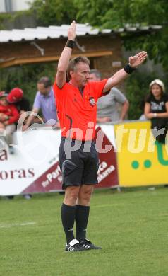 Fussball Regionalliga. SAK gegen FC St. Veit. Schiedsrichter Siegfried Radl. Klagenfurt, am 6.6.2009.
Foto: Kuess
---
pressefotos, pressefotografie, kuess, qs, qspictures, sport, bild, bilder, bilddatenbank