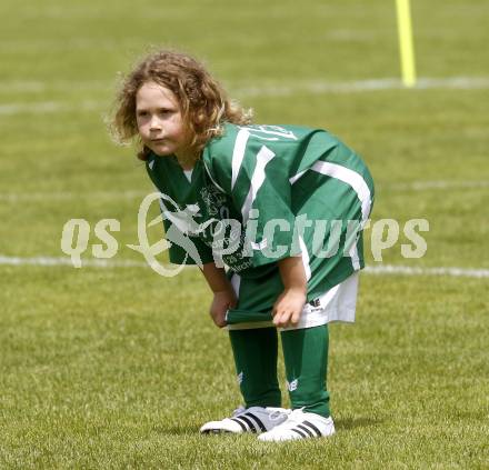 Fussball. Girlies Cup Finale. Feldkirchen, 6.6.2009. Foto: Kuess
---
pressefotos, pressefotografie, kuess, qs, qspictures, sport, bild, bilder, bilddatenbank
