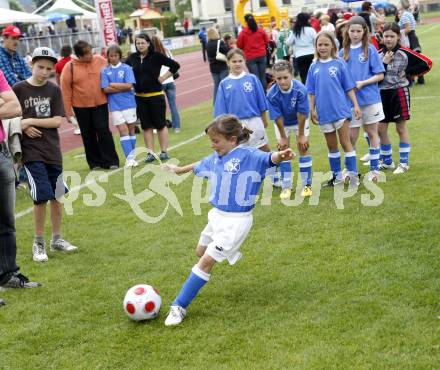 Fussball. Girlies Cup Finale. Feldkirchen, 6.6.2009. Foto: Kuess
---
pressefotos, pressefotografie, kuess, qs, qspictures, sport, bild, bilder, bilddatenbank