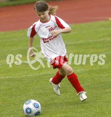 Fussball. Girlies Cup Finale. Feldkirchen, 6.6.2009. Foto: Kuess
---
pressefotos, pressefotografie, kuess, qs, qspictures, sport, bild, bilder, bilddatenbank