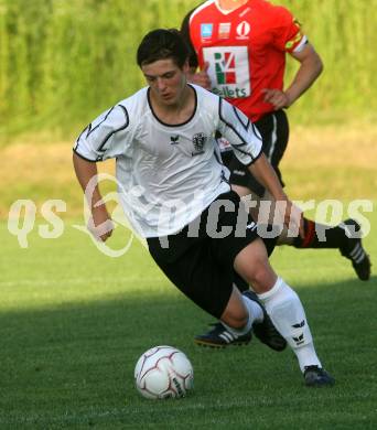 Fussball. Kaerntner Liga. SK Austria Kelag Kaernten 1b gegen SK St. Andrae/Lavanttal 1b. Martin Salentinig (Austria Kaernten), (St. Andrae).  Poggersdorf, 10.6.2009. 
Foto: Kuess

---
pressefotos, pressefotografie, kuess, qs, qspictures, sport, bild, bilder, bilddatenbank