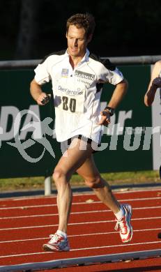 Leichtathletik. Kaerntner Meisterschaft. 5000 Meter. Roman Weger. Wolfsberg, am 13.6.2009.
Foto: Kuess
---
pressefotos, pressefotografie, kuess, qs, qspictures, sport, bild, bilder, bilddatenbank