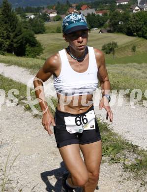 Leichtathletik. Kaerntner Berglaufcup. Zala Zdouc (DSG Sele Zell). St. Margarethen im Rosental, am 14.6.2009.
Foto: Kuess
---
pressefotos, pressefotografie, kuess, qs, qspictures, sport, bild, bilder, bilddatenbank