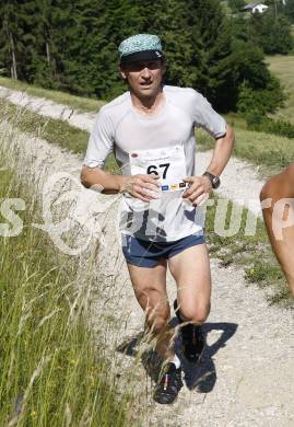 Leichtathletik. Kaerntner Berglaufcup. Maximilian Zdouc (DSG Sele Zell). St. Margarethen im Rosental, am 14.6.2009.
Foto: Kuess
---
pressefotos, pressefotografie, kuess, qs, qspictures, sport, bild, bilder, bilddatenbank